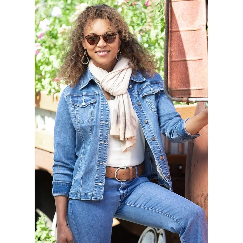 EQL Women's In Motion Jean Jacket - Light Wash 5 EQL Women's In Motion Jean Jacket - Light Wash - Image 3