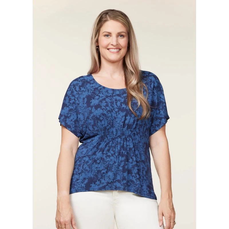 EQL Women's Allure Ecovero Short Sleeve Top - Ink Countryside 4 EQL Women's Allure Ecovero Short Sleeve Top - Ink Countryside - Image 2